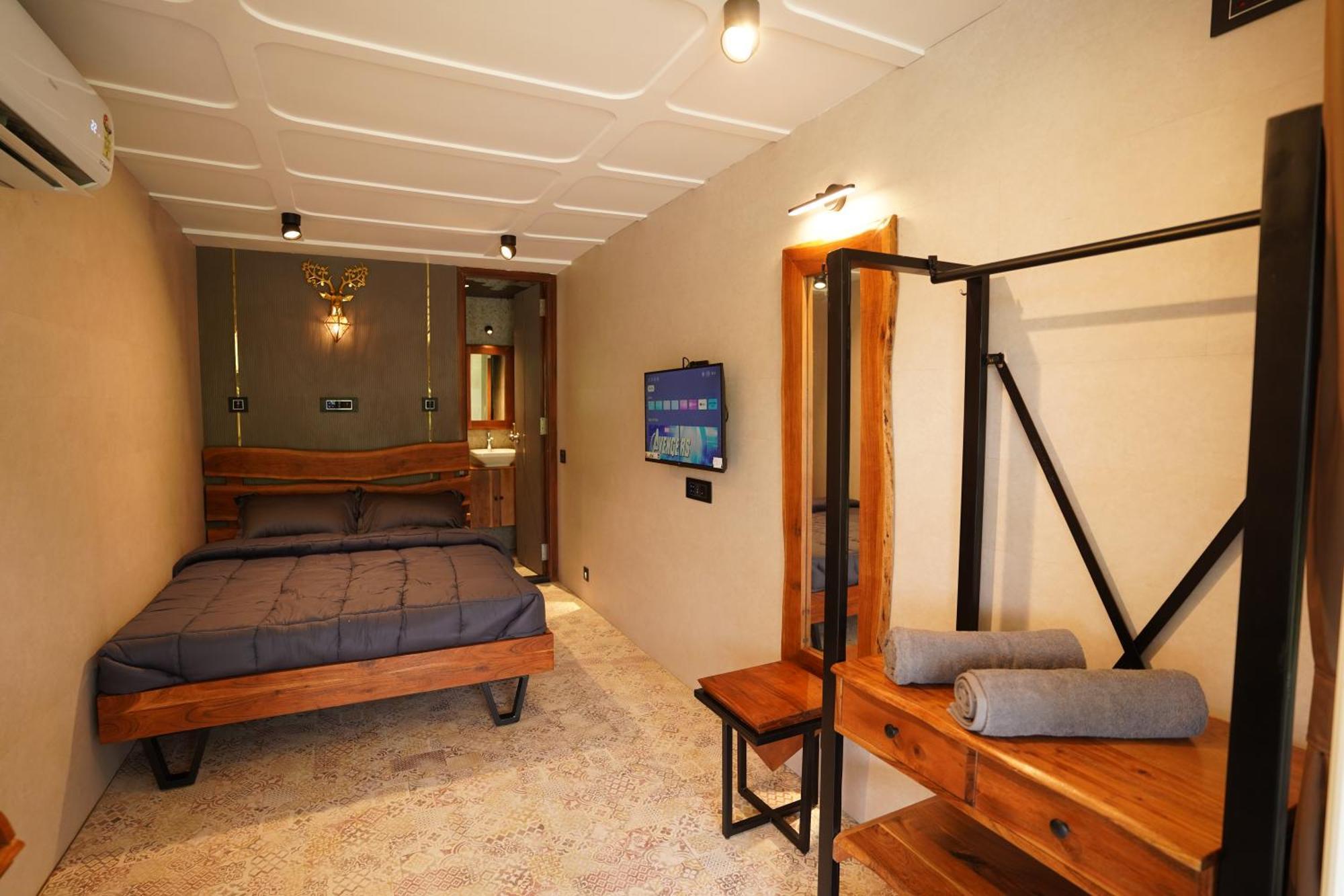 The Boat Club,Karjat Hotell Exteriör bild